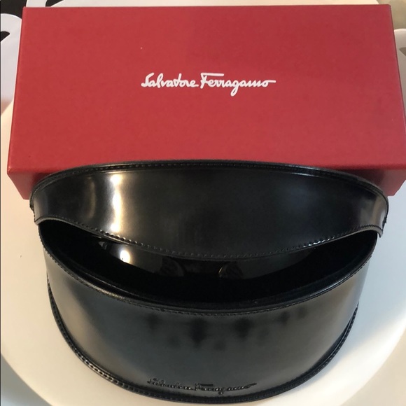 Ferragamo Sunglasses - Picture 6 of 6